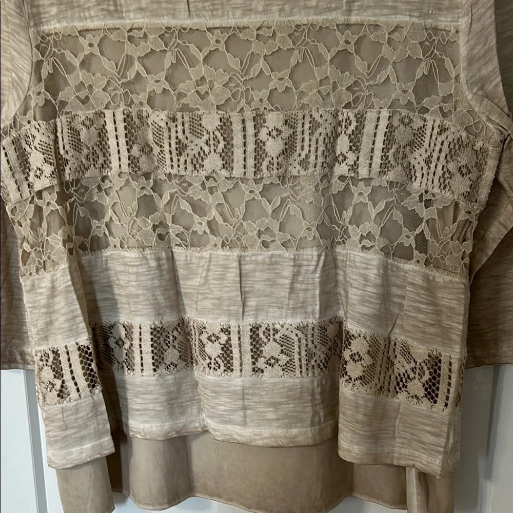 Chico's Beige Lace Detail Women's Top - Picture 9 of 10